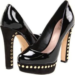 Vince Camuto “jair” patent leather heels sz 7.5